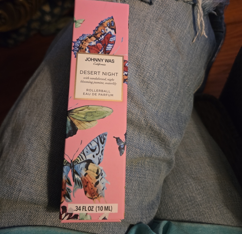 Johnny Was Desert Night Rollerball Eau de Parfum - Pink Butterfly Box